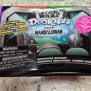 Star Wars Doorables The Mandalorian Widescreen Moments - 3 Figures with Display